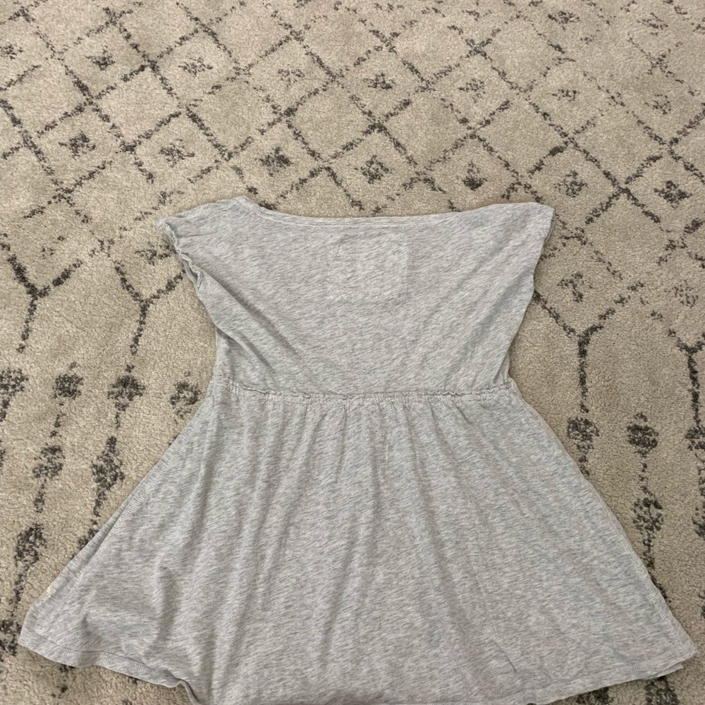 SOLD *** Abercrombie & Fitch Medium Gray Shirt - Picture 7 of 8